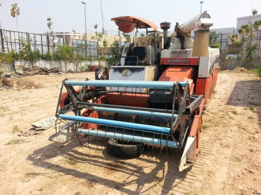 ขายด่วน รถเกี่ยว DC 68G สภาพดี ขายแบ่งทรัพย์สินด่วนครับ