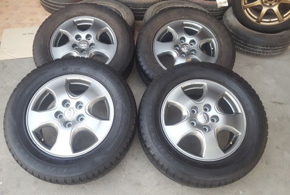 ขายล้อTOYOTA VIGO Smart 16 ยางปี15  4ล้อ