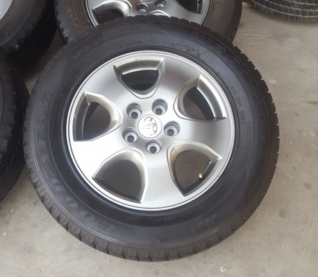 ขายล้อTOYOTA VIGO Smart 16 ยางปี15  4ล้อ