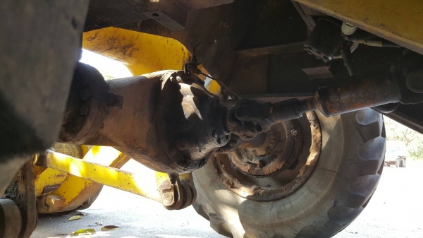ขาย รถตัก KOMATSU JH60 รถใช้งานอยู่ประจำ ราคาต่อรองได้ครับ