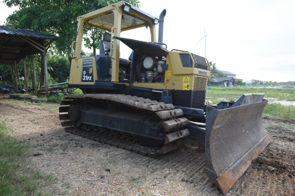 รถแทรกเตอร์ KOMUTSU รุ่น D31 PX-21