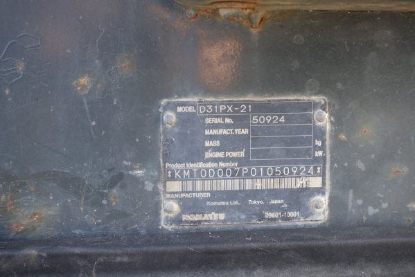 รถแทรกเตอร์ KOMUTSU รุ่น D31 PX-21