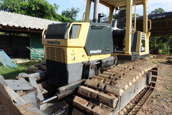 รถแทรกเตอร์ KOMUTSU รุ่น D31 PX-21