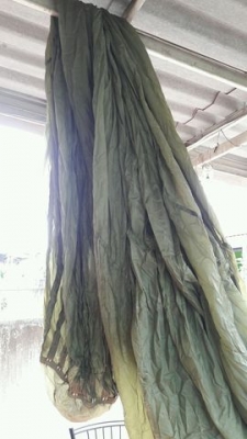 ขายร่มชูชีพทหาร