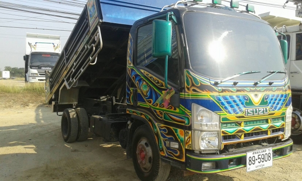 รถหกล้อดัมพ์ Isuzu NMR เครื่อง 130 แรง ปี 53 กระบะดัมพ์ ยางดี ทะเบียนพร้อม