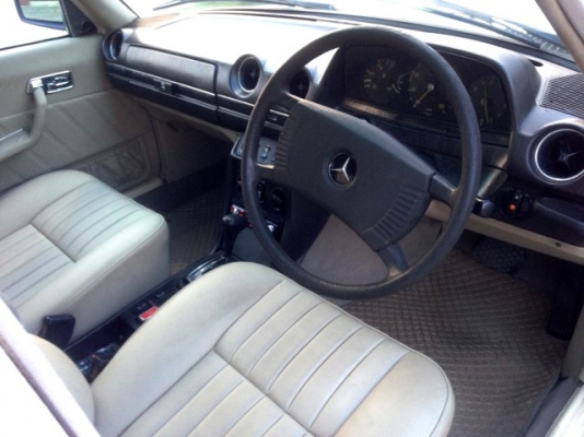 ขาย/แลก/เทิร์น Benz W123 Classic 1JZ VVTi ติดแก๊สLPG หัวฉีด สวยสุดๆ