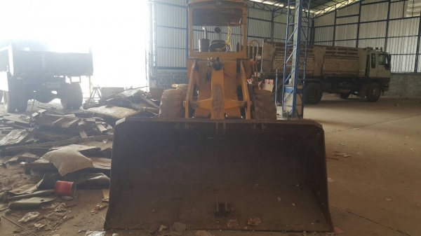ขาย รถตัก KOMATSU JH30 สภาพพร้อมใช้งาน ต่อแขนเรียบร้อย เครื่องแน่น เกียร์ดี ราคาต่อรองได้ครับ