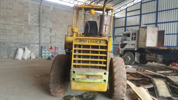 ขาย รถตัก KOMATSU JH30 สภาพพร้อมใช้งาน ต่อแขนเรียบร้อย เครื่องแน่น เกียร์ดี ราคาต่อรองได้ครับ