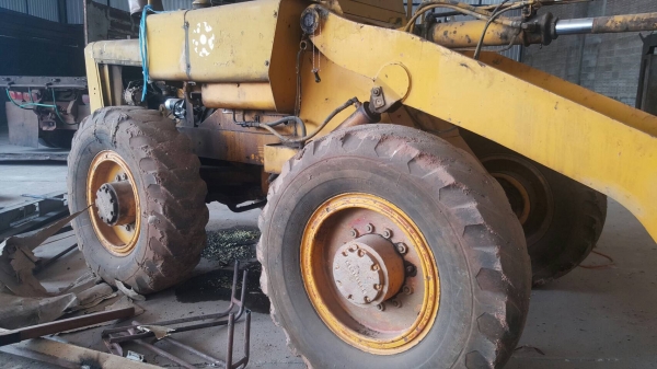 ขาย รถตัก KOMATSU JH30 สภาพพร้อมใช้งาน ต่อแขนเรียบร้อย เครื่องแน่น เกียร์ดี ราคาต่อรองได้ครับ