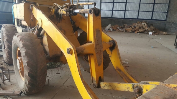 ขาย รถตัก KOMATSU JH30 สภาพพร้อมใช้งาน ต่อแขนเรียบร้อย เครื่องแน่น เกียร์ดี ราคาต่อรองได้ครับ