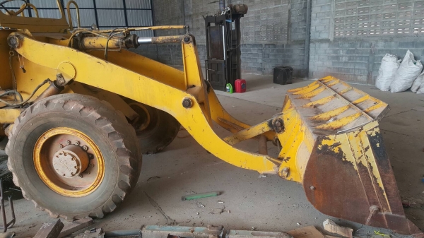 ขาย รถตัก KOMATSU JH30 สภาพพร้อมใช้งาน ต่อแขนเรียบร้อย เครื่องแน่น เกียร์ดี ราคาต่อรองได้ครับ