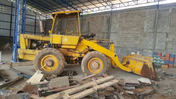 ขาย รถตัก KOMATSU JH30 สภาพพร้อมใช้งาน ต่อแขนเรียบร้อย เครื่องแน่น เกียร์ดี ราคาต่อรองได้ครับ