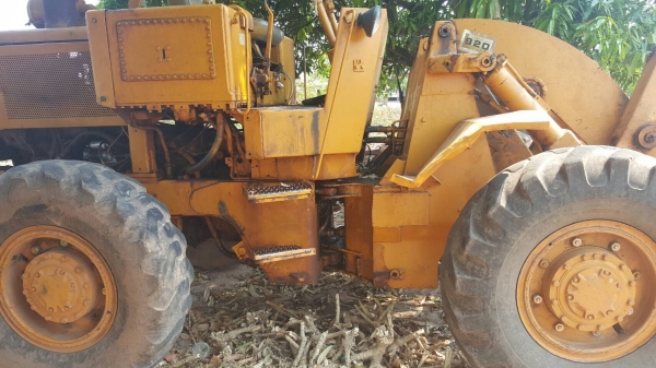 ขาย รถตัก CAT 920 เอวอ่อน ดิสค์เบรค เกียร์ทอค เครื่อง 6BD1 165 แรงม้า ต่อแขนเรียบร้อยแล้ว รถใช้งานอยู่ประจำครับ ขาย รถตัก CAT 920 เอวอ่อน ดิสค์เบรค เกียร์ทอค เครื่อง 6BD1 165 แรงม้า ต่อแขนเรียบร้อยแล้ว รถใช้งานอยู่ประจำครับ