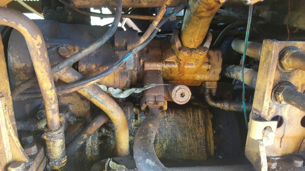 ขาย รถตัก CAT 920 เอวอ่อน ดิสค์เบรค เกียร์ทอค เครื่อง 6BD1 165 แรงม้า ต่อแขนเรียบร้อยแล้ว รถใช้งานอยู่ประจำครับ ขาย รถตัก CAT 920 เอวอ่อน ดิสค์เบรค เกียร์ทอค เครื่อง 6BD1 165 แรงม้า ต่อแขนเรียบร้อยแล้ว รถใช้งานอยู่ประจำครับ