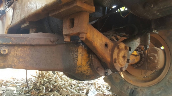 ขาย รถตัก CAT 920 เอวอ่อน ดิสค์เบรค เกียร์ทอค เครื่อง 6BD1 165 แรงม้า ต่อแขนเรียบร้อยแล้ว รถใช้งานอยู่ประจำครับ ขาย รถตัก CAT 920 เอวอ่อน ดิสค์เบรค เกียร์ทอค เครื่อง 6BD1 165 แรงม้า ต่อแขนเรียบร้อยแล้ว รถใช้งานอยู่ประจำครับ