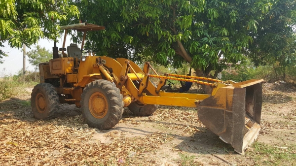 ขาย รถตัก CAT 920 เอวอ่อน ดิสค์เบรค เกียร์ทอค เครื่อง 6BD1 165 แรงม้า ต่อแขนเรียบร้อยแล้ว รถใช้งานอยู่ประจำครับ ขาย รถตัก CAT 920 เอวอ่อน ดิสค์เบรค เกียร์ทอค เครื่อง 6BD1 165 แรงม้า ต่อแขนเรียบร้อยแล้ว รถใช้งานอยู่ประจำครับ