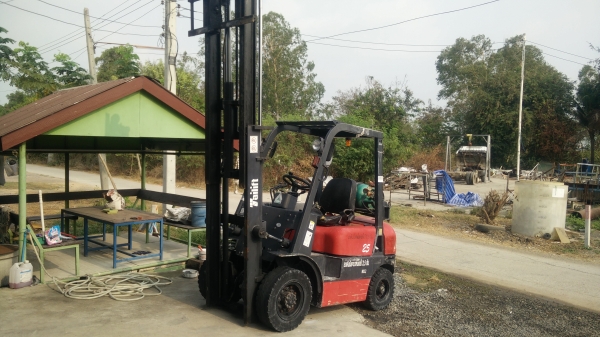 ขายรถยก 2.5 ตันเบนซิล+แก๊ส