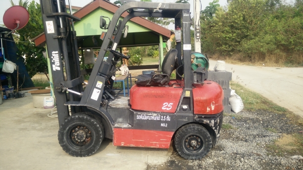 ขายรถยก 2.5 ตันเบนซิล+แก๊ส