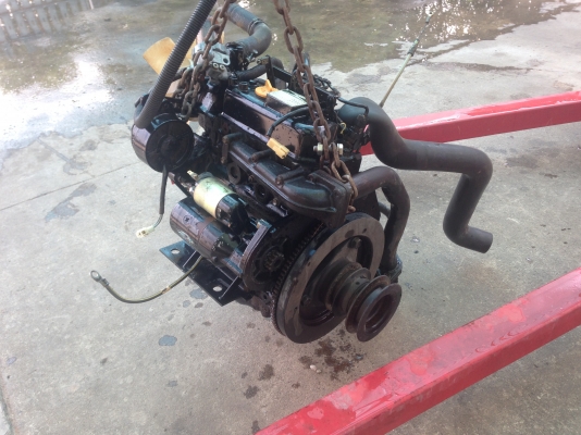 ขายเครื่องยนต์3สูบYANMAR13แรงเก่านอก