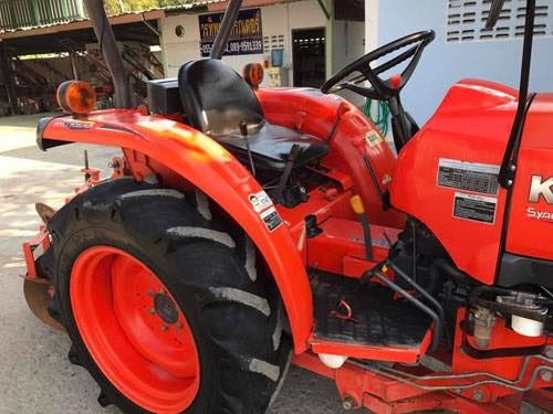 คูโบต้า L3008DT 4 WD ตัดหญ้า