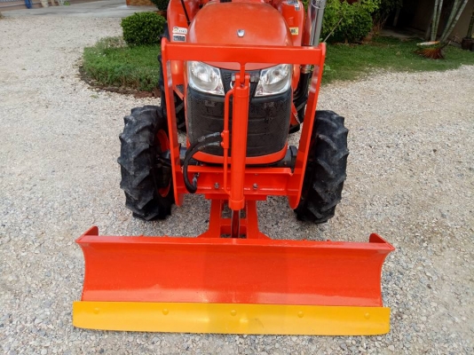 คูโบต้า L3008DT 4 WD ตัดหญ้า