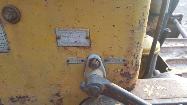 ขาย แทรกเตอร์ CAT D7E เครื่องยนต์ 144 แรงม้า เกียร์ตัด โซ่หนา เล่มทะเบียนครบ ราคาต่อรองได้ครับ