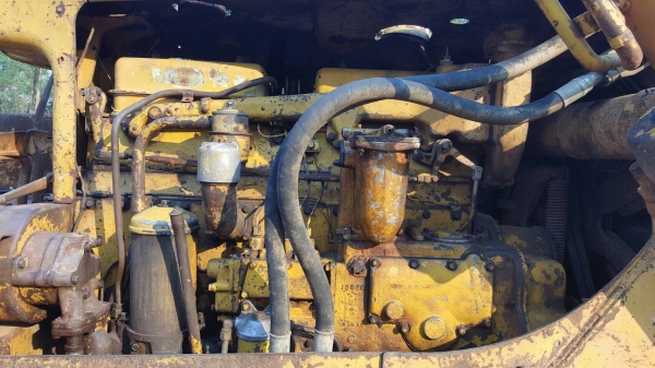 ขาย แทรกเตอร์ CAT D7E เครื่องยนต์ 144 แรงม้า เกียร์ตัด โซ่หนา เล่มทะเบียนครบ ราคาต่อรองได้ครับ