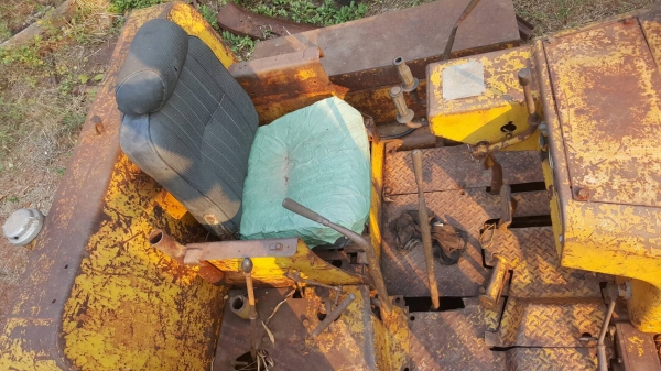 ขาย แทรกเตอร์ CAT D7E เครื่องยนต์ 144 แรงม้า เกียร์ตัด โซ่หนา เล่มทะเบียนครบ ราคาต่อรองได้ครับ