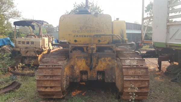 ขาย แทรกเตอร์ CAT D7E เครื่องยนต์ 144 แรงม้า เกียร์ตัด โซ่หนา เล่มทะเบียนครบ ราคาต่อรองได้ครับ