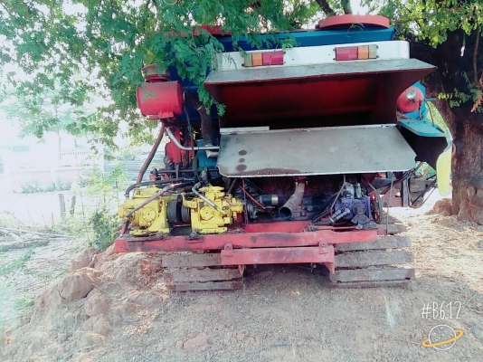 ศักพัฒนา รถเกี่ยวข้าวใหญ่ อุ้ม2ตัน เครื่อง195แรง6HE1 ปั้มไดกิ้น ตัวเดิน10HT พร้อมใช้