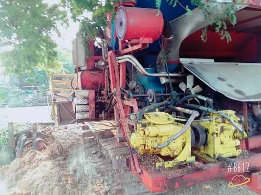 ศักพัฒนา รถเกี่ยวข้าวใหญ่ อุ้ม2ตัน เครื่อง195แรง6HE1 ปั้มไดกิ้น ตัวเดิน10HT พร้อมใช้