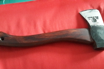 ขายขวานเสือ1 1/4ปอนแต่งหล่อ HULT'S CELEBRATED AXES. MADE IN SWEDEN.