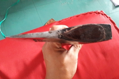 ขายขวานเสือ1 1/4ปอนแต่งหล่อ HULT'S CELEBRATED AXES. MADE IN SWEDEN.