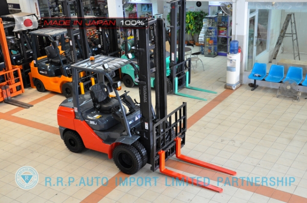 ขายรถโฟล์คลิฟท์มือสอง TOYOTA รุ่น 8FG15-32677 นำเข้าจากประเทศญี่ปุ่น 100\% ไม่เคยใช้งานในไทย