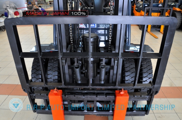 ขายรถโฟล์คลิฟท์มือสอง TOYOTA รุ่น 8FG15-32677 นำเข้าจากประเทศญี่ปุ่น 100\% ไม่เคยใช้งานในไทย