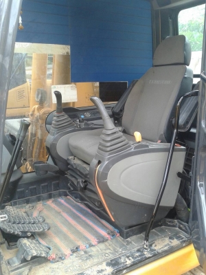 ขายด่วน รถขุด Sumitomo รุ่น SH210-5