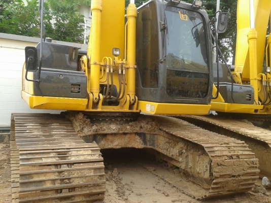 ขายด่วน รถขุด Sumitomo รุ่น SH210-5