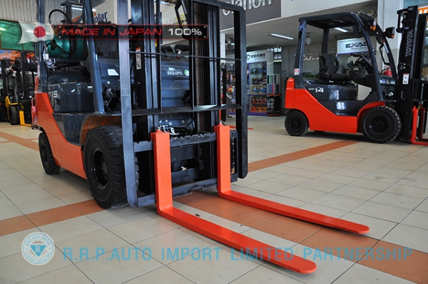 ขายรถโฟล์คลิฟท์มือสอง TOYOTA รุ่น 8FG15-32094 นำเข้าจากประเทศญี่ปุ่น 100\% ไม่เคยใช้งานในไทย