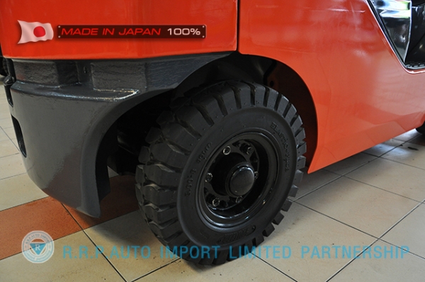 ขายรถโฟล์คลิฟท์มือสอง TOYOTA รุ่น 8FG15-32094 นำเข้าจากประเทศญี่ปุ่น 100\% ไม่เคยใช้งานในไทย