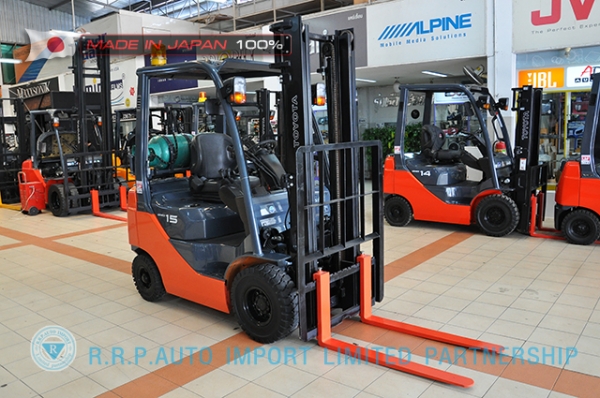 ขายรถโฟล์คลิฟท์มือสอง TOYOTA รุ่น 8FG15-32094 นำเข้าจากประเทศญี่ปุ่น 100\% ไม่เคยใช้งานในไทย