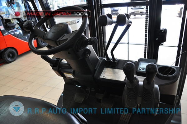 ขายรถโฟล์คลิฟท์มือสอง TOYOTA รุ่น 8FG15-32094 นำเข้าจากประเทศญี่ปุ่น 100\% ไม่เคยใช้งานในไทย