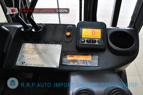 ขายรถโฟล์คลิฟท์มือสอง TOYOTA รุ่น 8FG15-32094 นำเข้าจากประเทศญี่ปุ่น 100\% ไม่เคยใช้งานในไทย