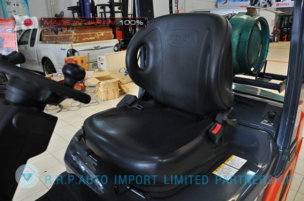 ขายรถโฟล์คลิฟท์มือสอง TOYOTA รุ่น 8FG15-32094 นำเข้าจากประเทศญี่ปุ่น 100\% ไม่เคยใช้งานในไทย