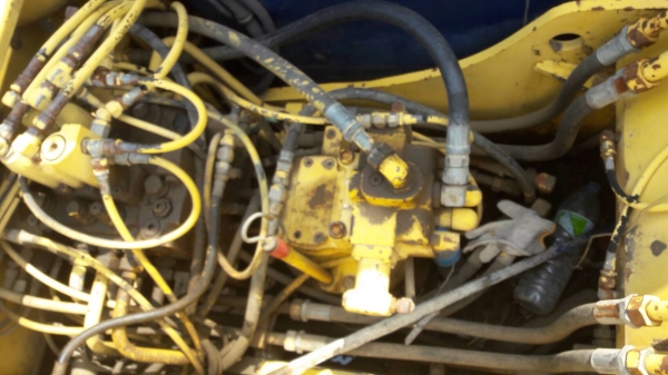 ขายรถแบคโฮ Kobelco SK 100 mark 3 รถสวยพร้อมใช้ ไฟฟ้าครบสภาพเต็มทั้งคัน ช่วงล่างดี เอกสารแจ้งจำหน่าย