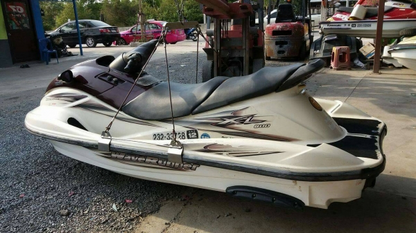 YAMAHA XL 800 เรือพร้อมขับ YAMAHA XL 800 เรือพร้อมขับ