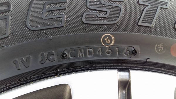 ขายล้อแม็ก everest/ranger 18"&times;7.5" ยางปี16  สนใจติดต่อ ตาเล็ก ล้อและยางครับ 081-3747940