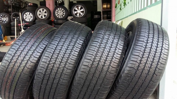 ขายล้อแม็ก everest/ranger 18"&times;7.5" ยางปี16  สนใจติดต่อ ตาเล็ก ล้อและยางครับ 081-3747940