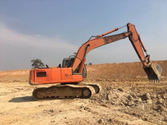 HITACHI ZX200-1 ราคา  1,250,000 บาท ทำงาน 13,xxx  เครื่องดี ไฟฟ้าครบ โช่ใหม่ 2 ข้าง เอวแน่น เอกสารเล่มทะเบียน  รถอยู่ จ.ร้อนเอ็ด โทร&amp;ไอดีไลน์ 0610710295