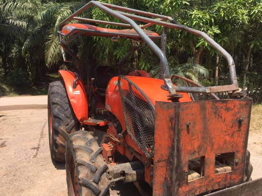 รถไถ KUBOTA 7040 , 2 เพลา. , ( รถทำงาน 4,5xx ชม. ) สนใจติดต่อ 081 - 6079515 รถไถ KUBOTA 7040 , 2 เพลา. , ( รถทำงาน 4,5xx ชม. ) สนใจติดต่อ 081 - 6079515