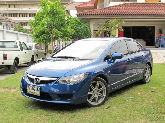 CIVIC FD 1.8 S AS ปี 2010 สีน้ำเงิน ออกรถ 15,000 บาท